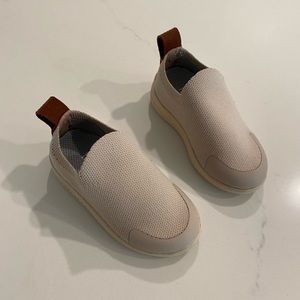 Heyfolks voyagers colour: sparrow size: C5